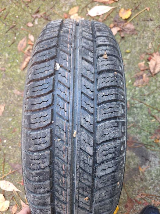 Гума с желязна джанта