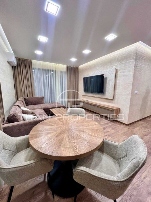 Дава се под наем Двустаен апартамент в Пловдив, Кючук Париж - 70 кв.м за 765 € - Снимка #1