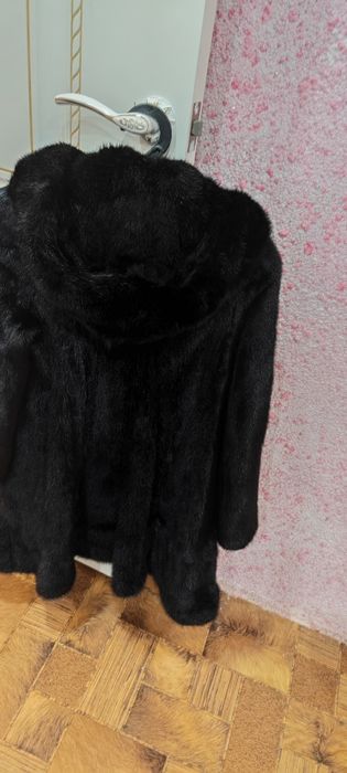 Продам! Шубу норковую