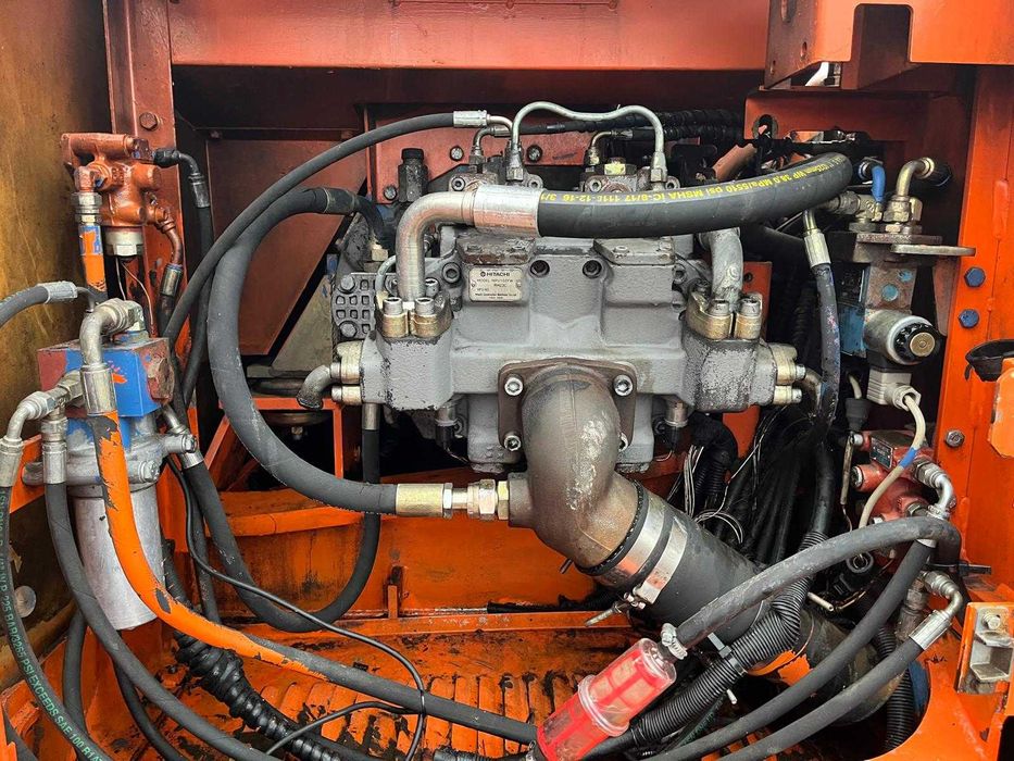 Excavator Fiat Hitachi EX235