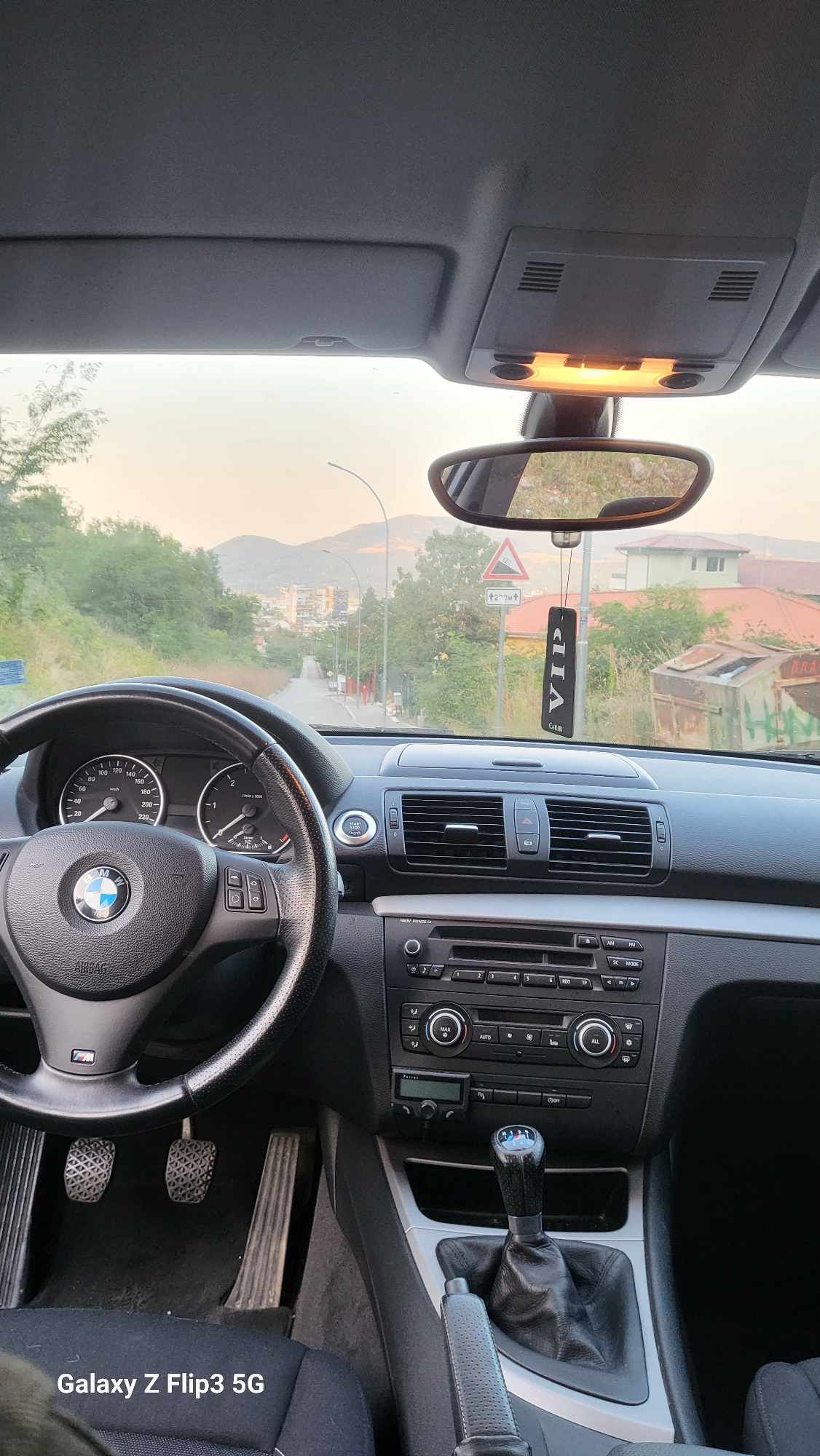 Продавам BMW 116D