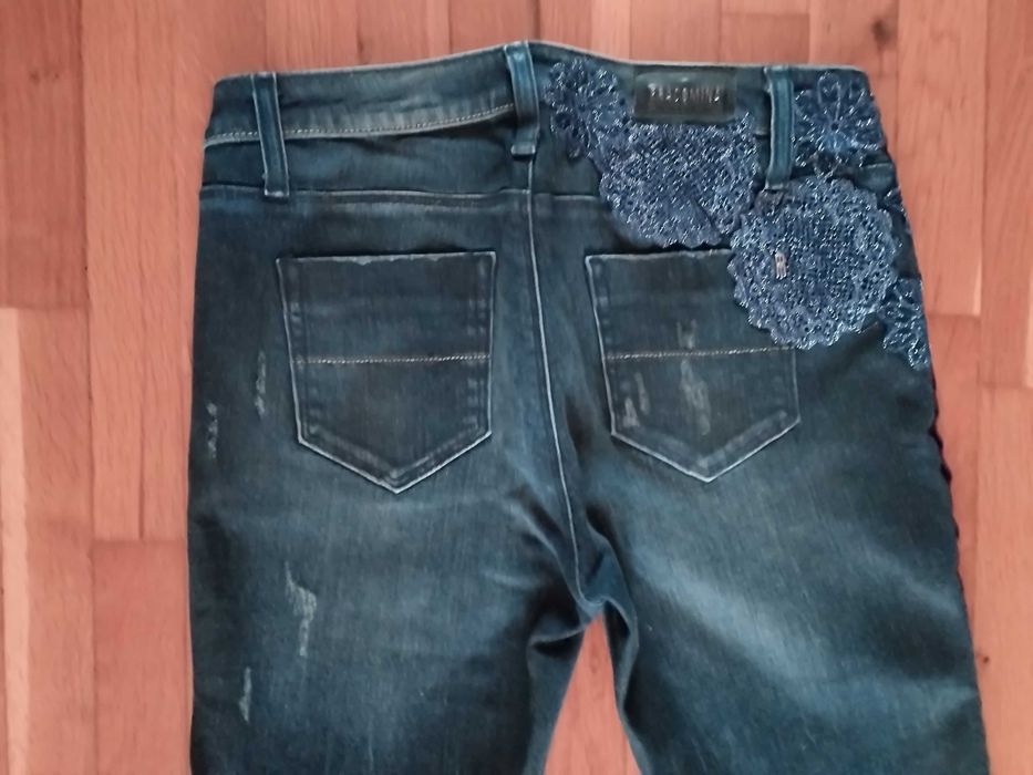 Нови дънки FRACOMINA