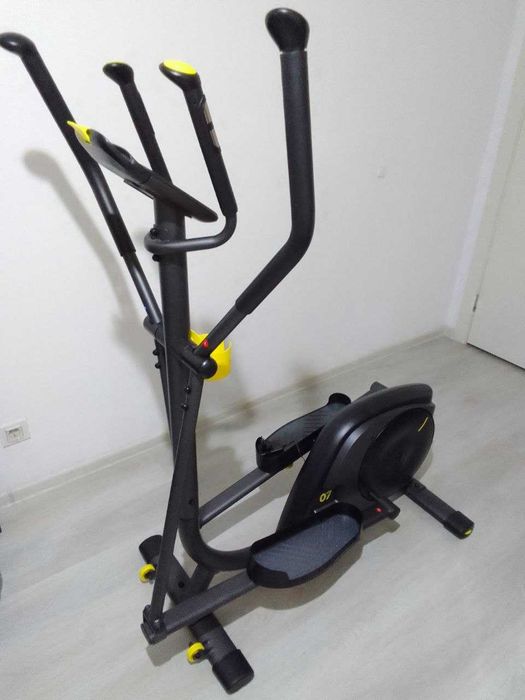 Эллиптический тренажер DOMYOS EL 500 7 кг