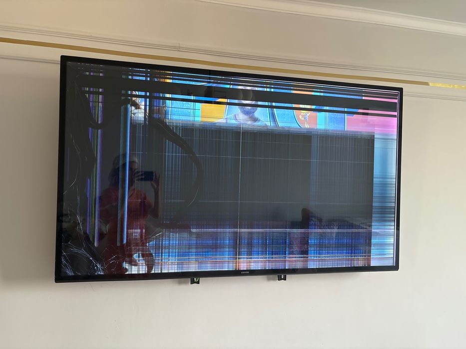 Большой телевизор самсунг б/у СРОЧНО !!! Цена договорная самовызов