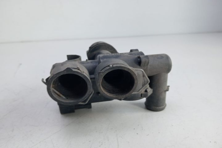Robinet caldura A2118320584 Mercedes-Benz E-Class W211