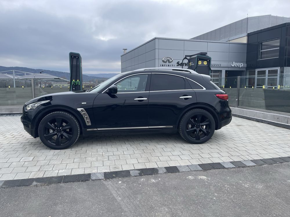 Infiniti Fx30S 3.0V6 238hp 600nm
