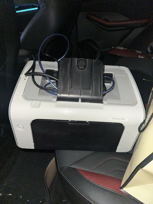 Принтер hp laser торг есть