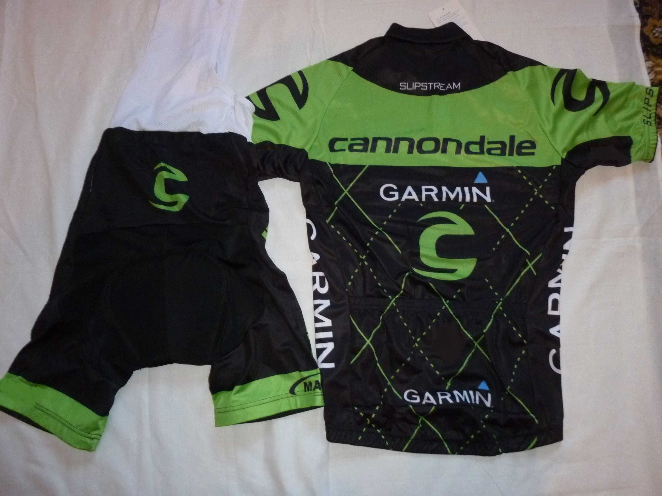 Echipament ciclism Cannondale Garmin marime S set nou