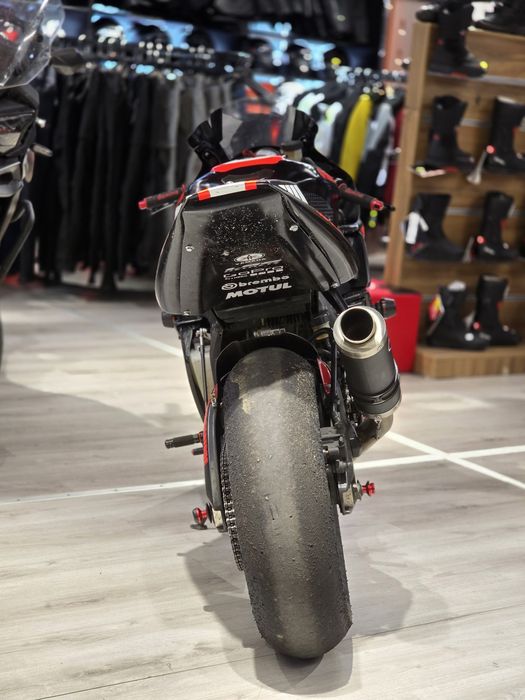 Motocicleta Yamaha R6 2003 pista / circuit
