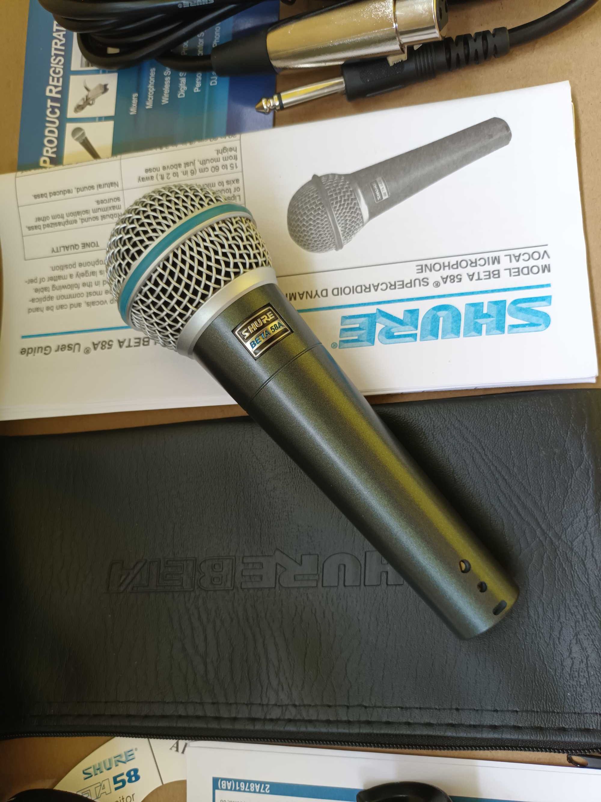 Microfon cu fir vocal supercardioid Shure Beta 58A * Microfon voce