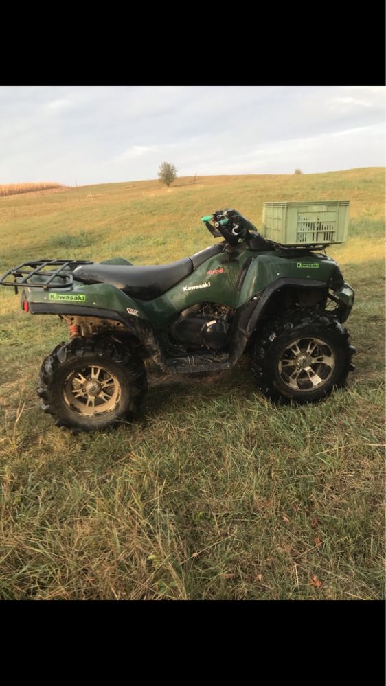 Vând ATV Kawasaki