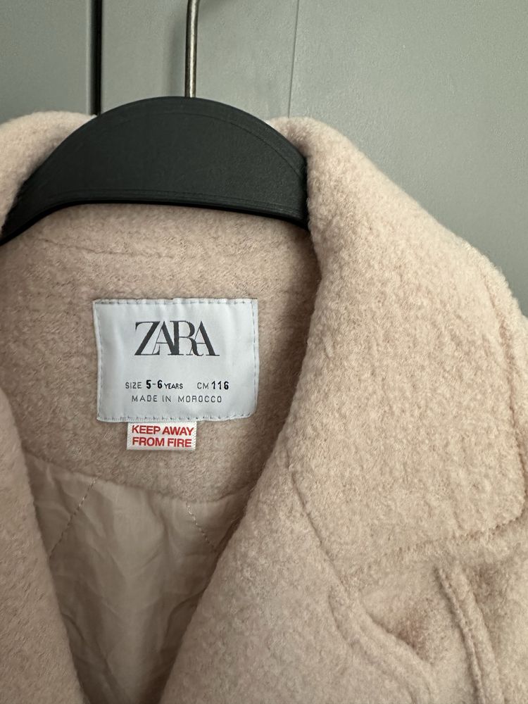 Детско вълнено палто Zara, размер 116 см