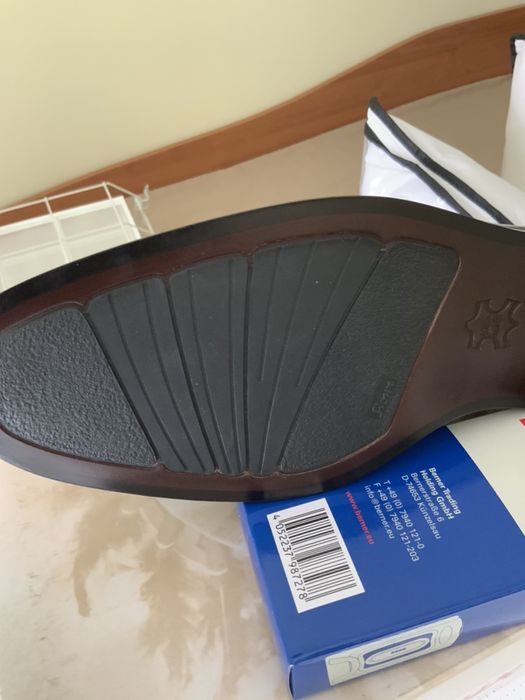 Продавам нови маркови германски обувки Sioux ,естествена кожа № 44