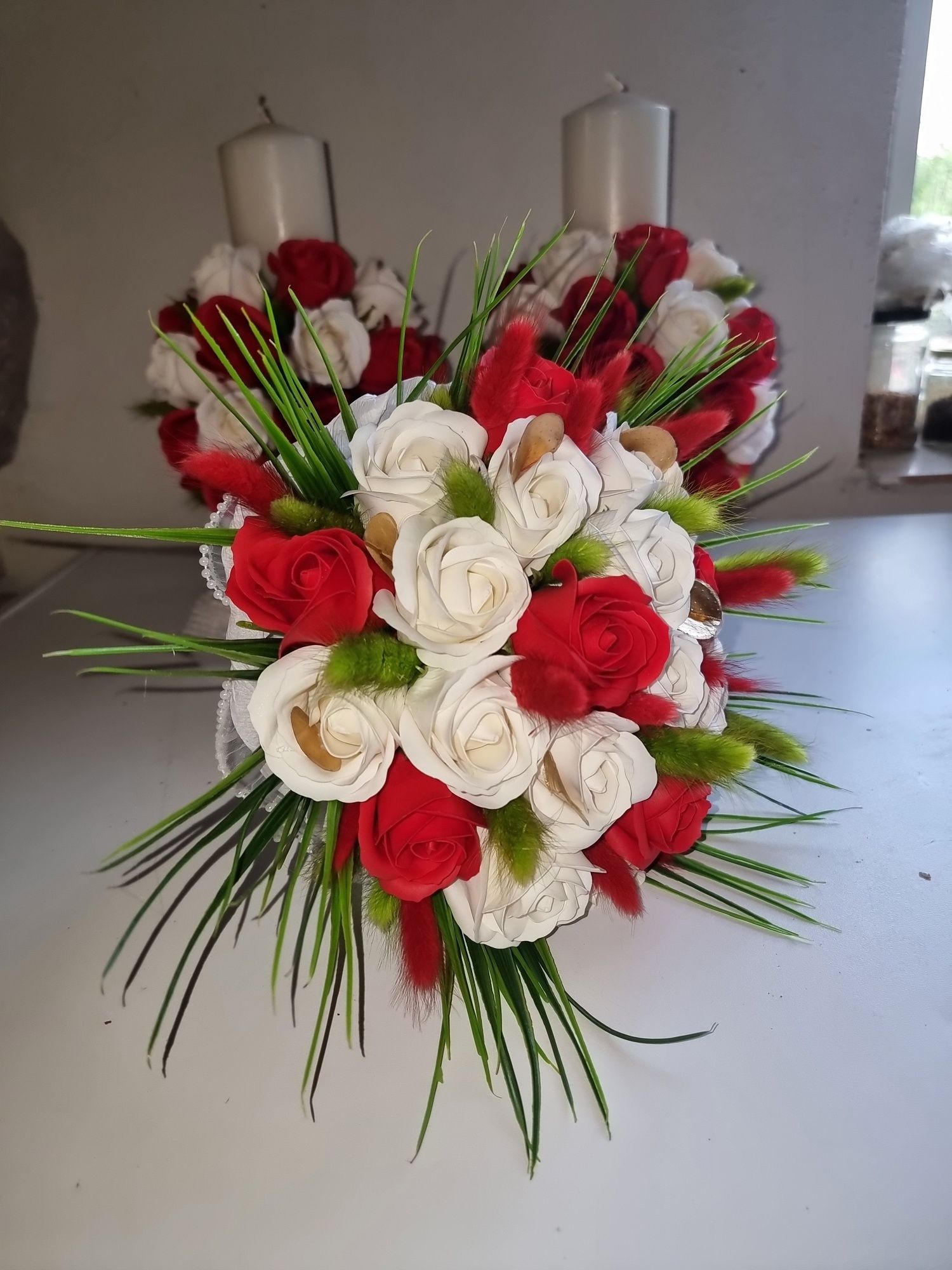 Lumânări de nunta set cu buchet de mireasa și nașa.