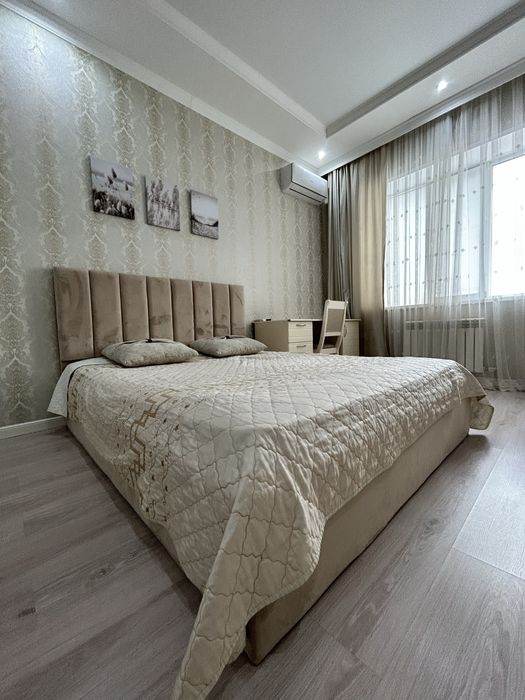 Сдам 1 к кв посуточно ЖК Арман, центр