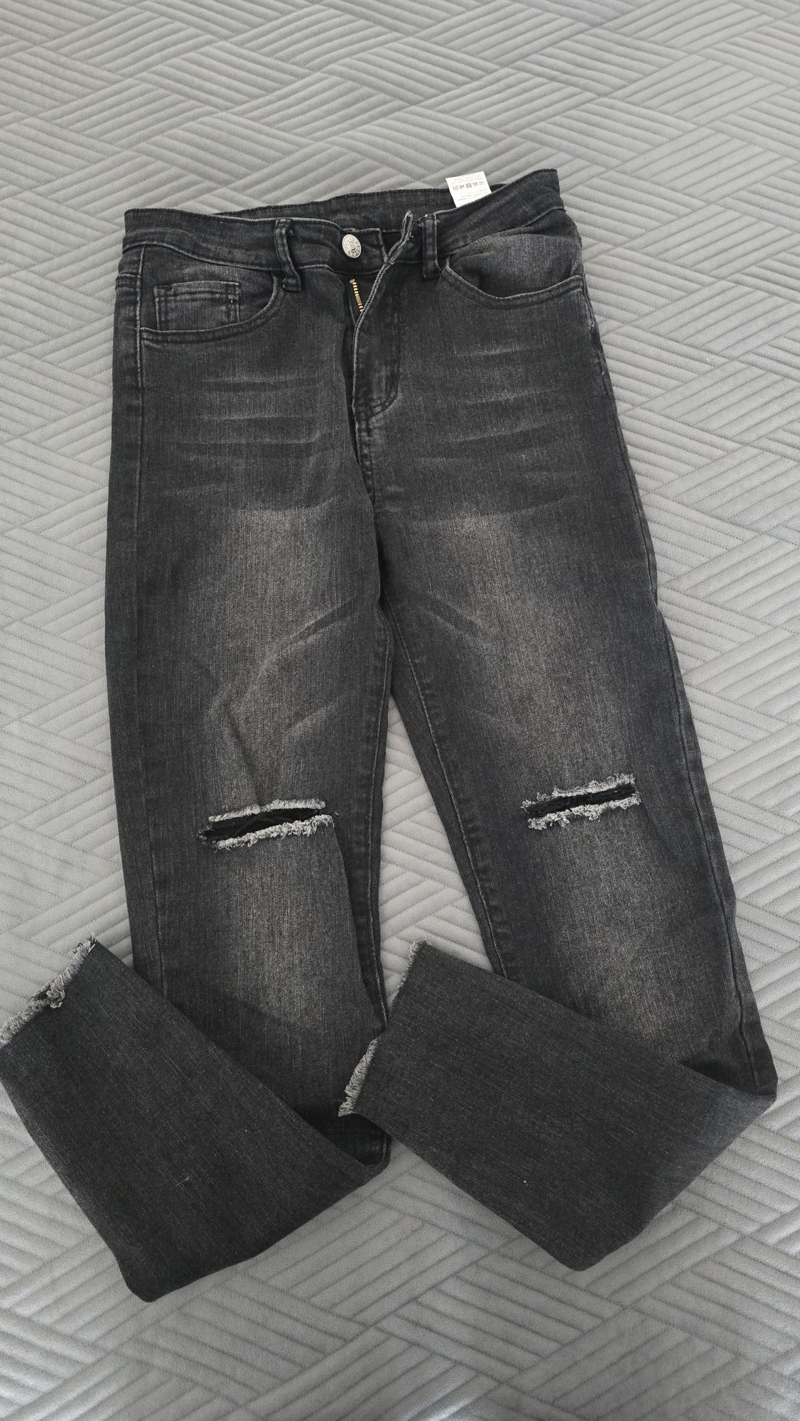 Blugi negri fit mărimea 34
