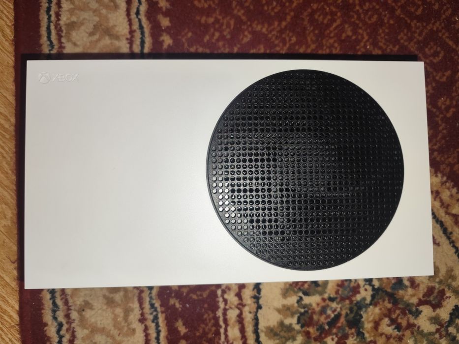 Vand Xbox series s 512GB - ca nou + cutie - garanție usor negociabil