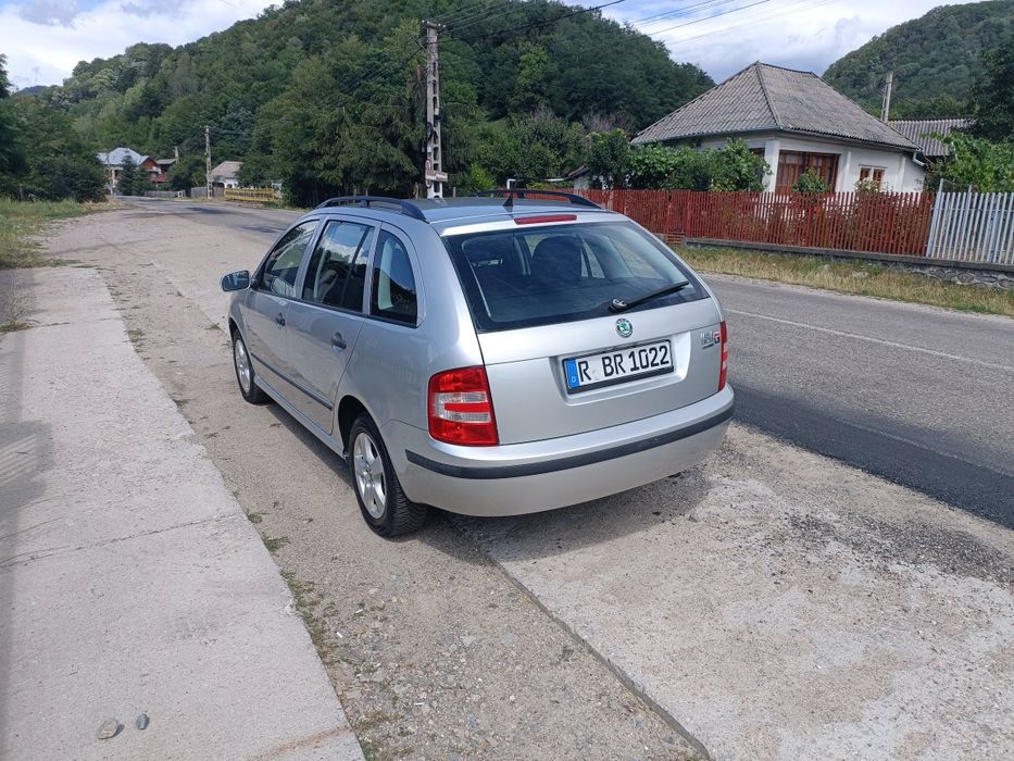Vând Skoda Fabia