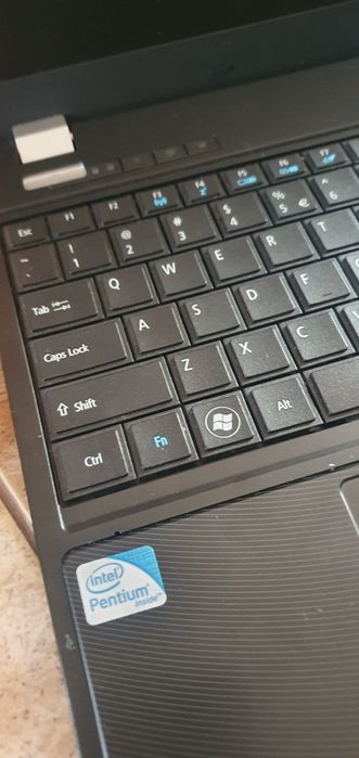 OCAZIE!Vand laptop ACER stare f bună +adaptor!
