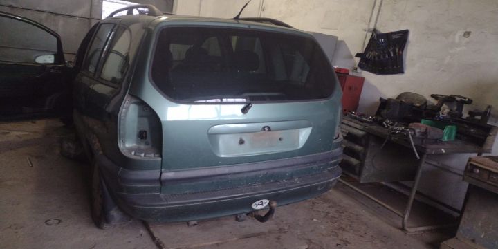 Radiator apa racire motor Opel Zafira A
