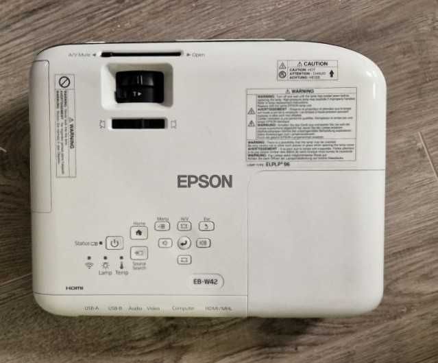 Проектор Epson EB-W42 [3LCD, 1280x800, 3600 lm] - 343 часа наработки