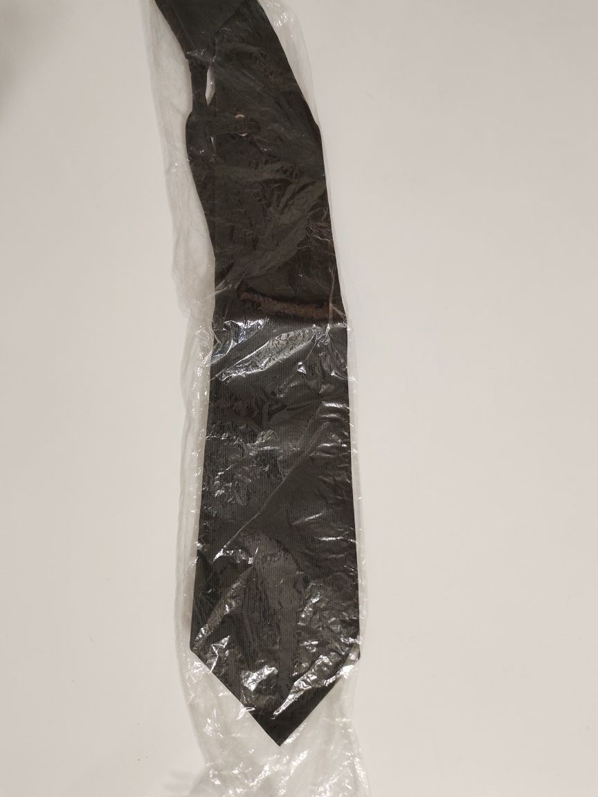 Срочно продам оенный костюм (повседневная форма для военнослужащих РК