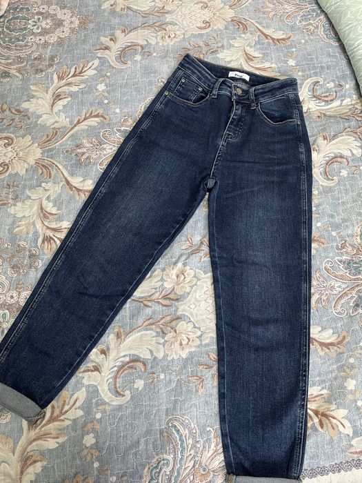 Продам пару джинс в хорошем состоянии