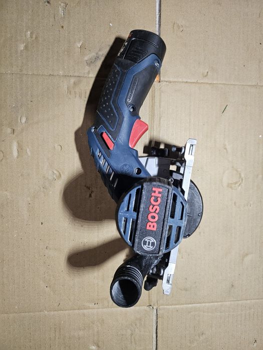 Fierăstrau circular Bosch gks 12v 26