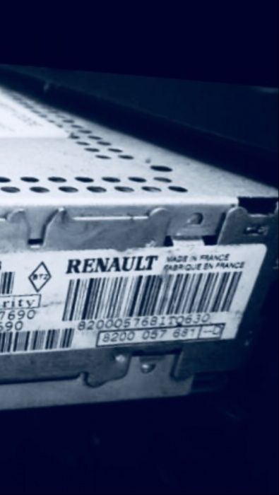 Разкодирвам авто радио сд плейъри на Renault Dacia Ford и др