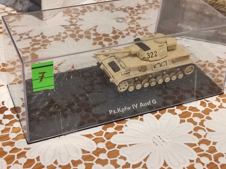 Модели танкове и самолети 1