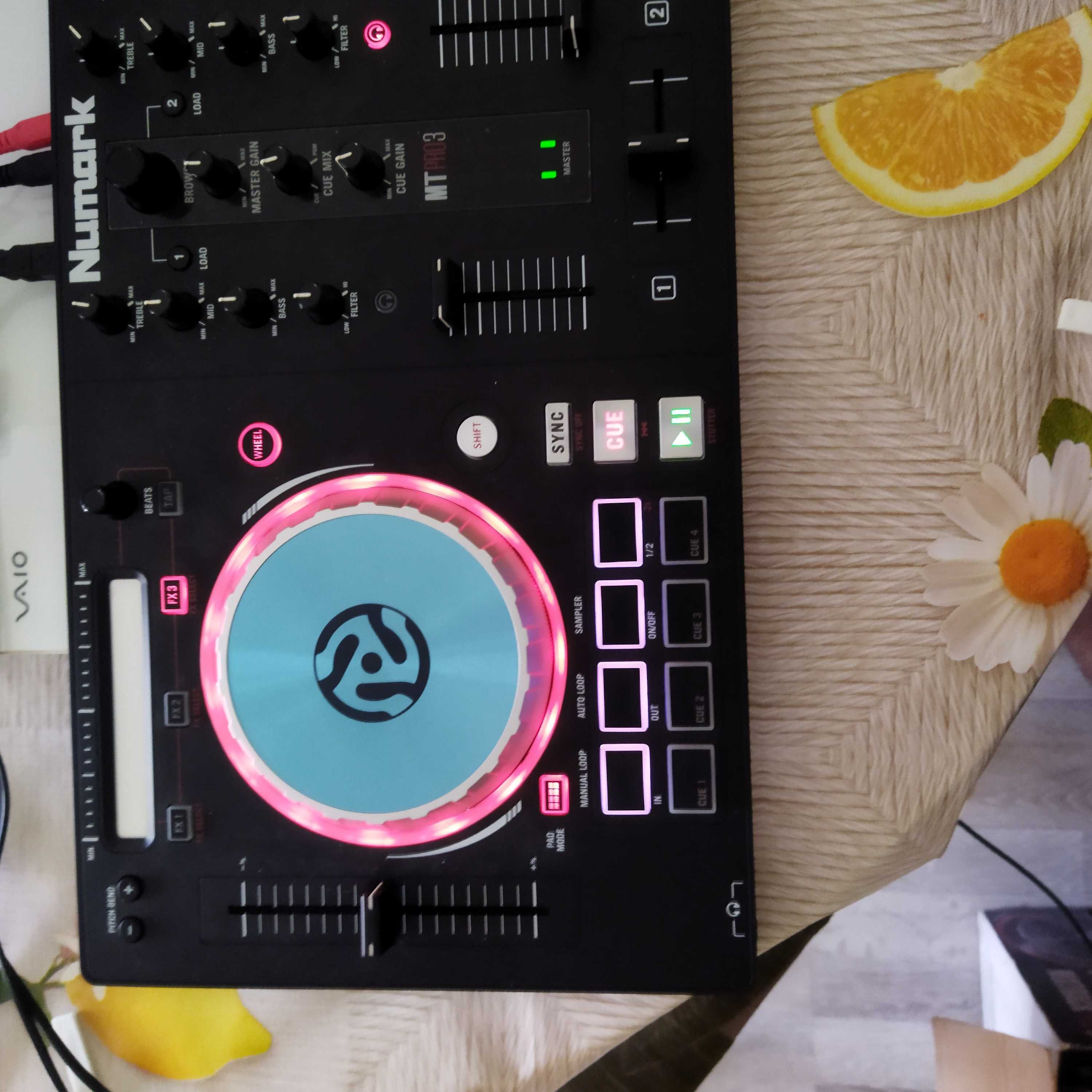 Dj контролер Numark-MixtrackPro3