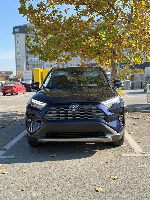 Toyota RAV4 RAV4 2.5 Hybrid Luxury HSD E-CVT 4x4 / PRIMUL PROPRIETAR