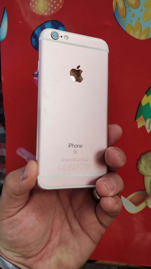 Vând iPhone 6S 32gb