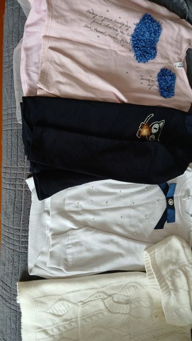 Джемпер новый для девочек.