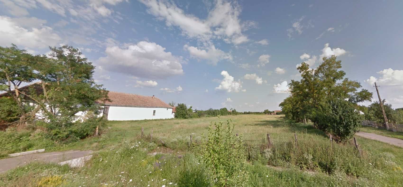 Teren intravilan Seceani