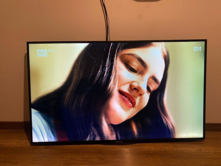 Televizor Samsung 4K 124,5 cm