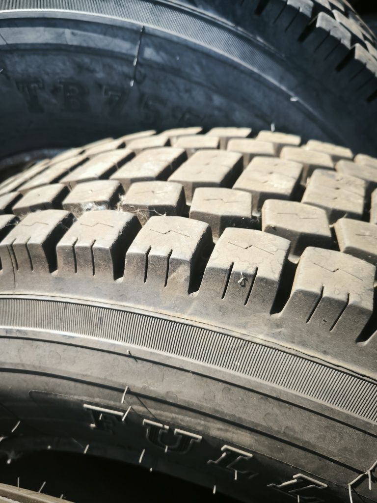 Гуми 295/80/22.5