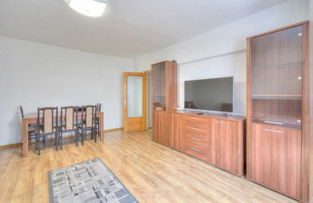 Particular, ap. 2 cam de închiriat – luminos si perfect poziționat!