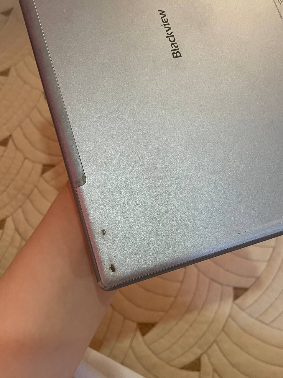 Планшет Blackview tab 8 сломанный экран поцарапанный корпус