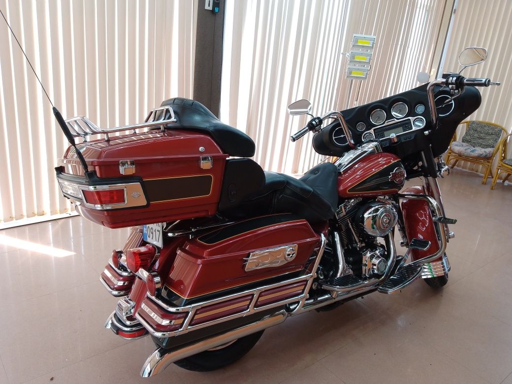 Harley Davidson FLHTCU Ultra Classic® Electra Glide®