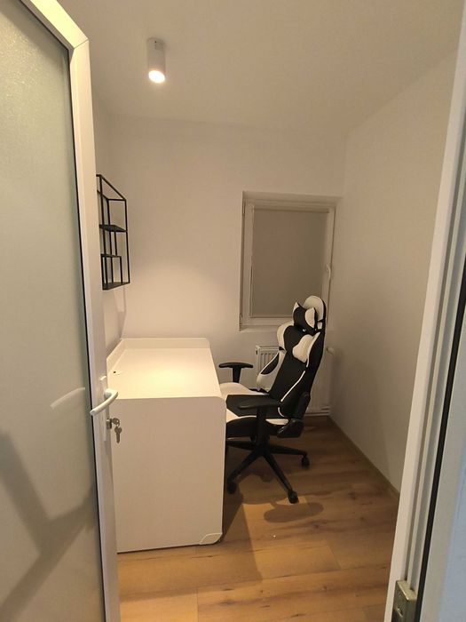 Închiriez apartament sector 5