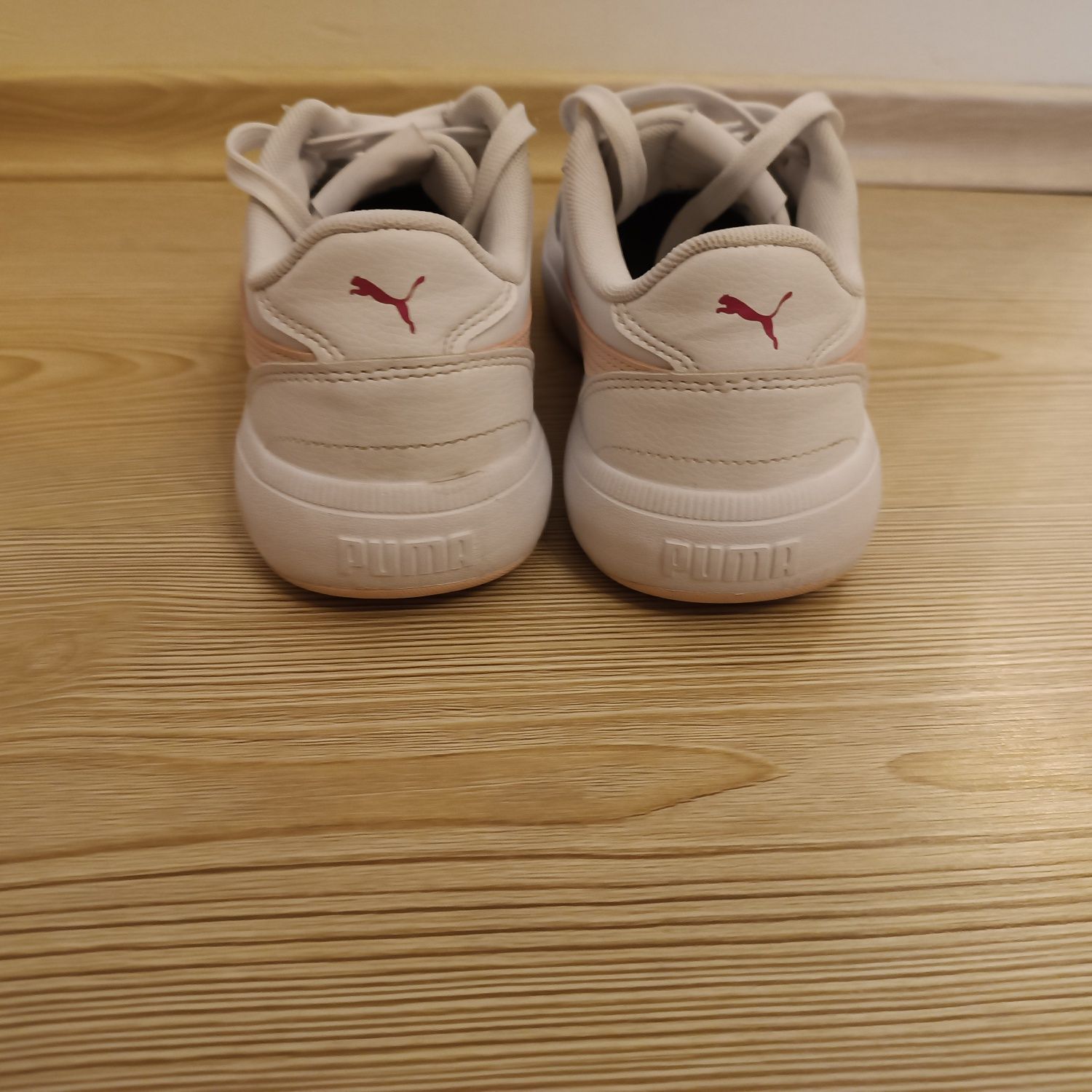 37 н. Маратонки Puma