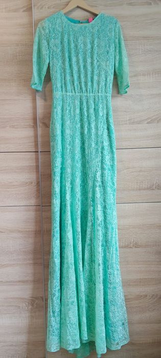 Vând rochie stil sirenă