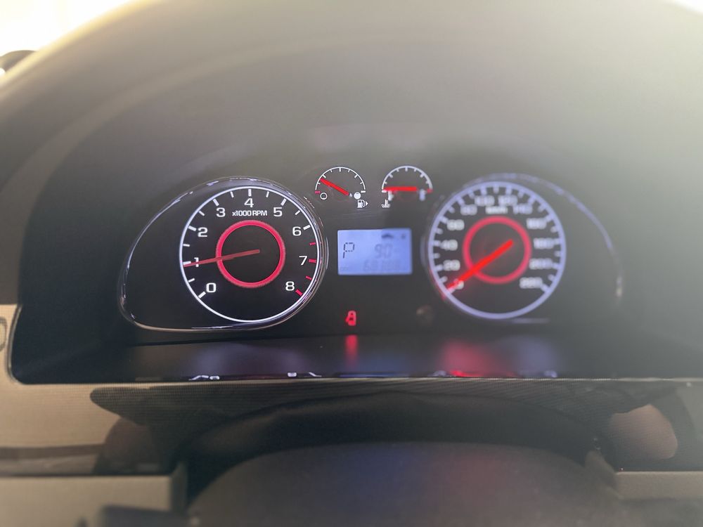 Gentra 21/22 qora avtomat 3 pozitsiya gazi yoq