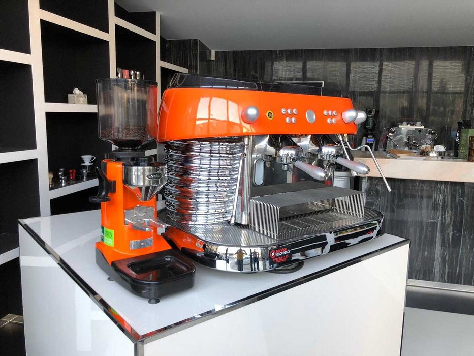 Vand Expresor profesional pentru cafenea