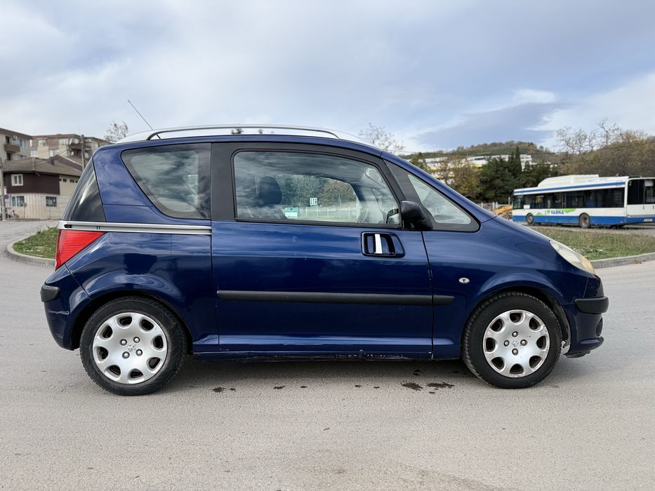 Peugeot 1007 Автоматик 1.4 бензин 2006г 131000км Зимни гуми Климатрони
