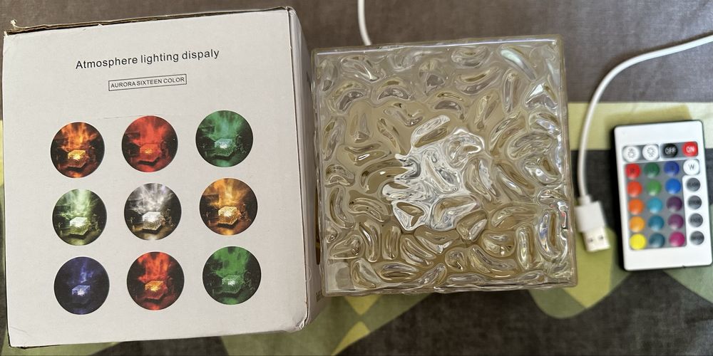 Lampa de veghe cu telecomanda