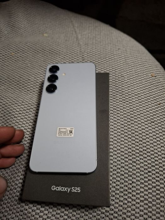 Бартер Samsung Galaxy S25 12/128