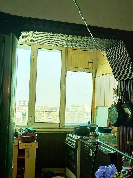 Zakanalda 3 xonali uy sotiladi