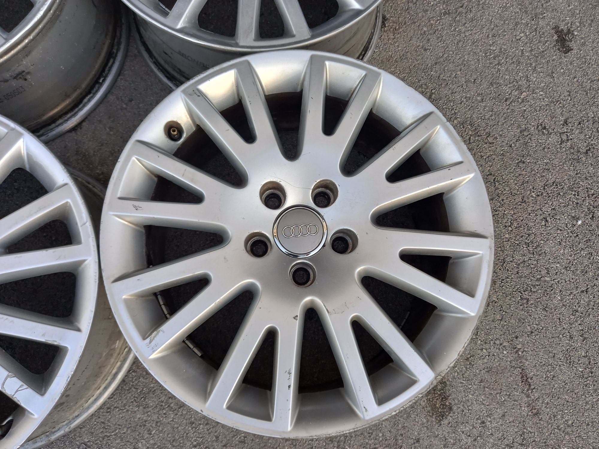 5х112/17 с гуми Ауди А3 А4 А6 Шкода Сеат 5x112/17 Audi A3 A4 A6